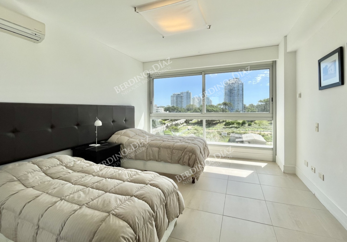 Apartamento ID.2706 - Departamento en venta Playa Brava con amenities