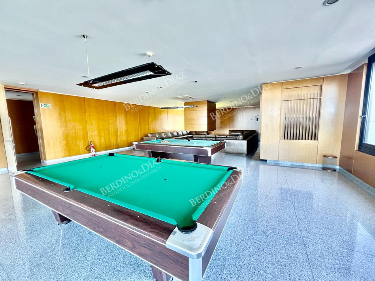 Apartamento ID.2561 - Playa Mansa Apartamento 3 suites frente al mar  y servicios