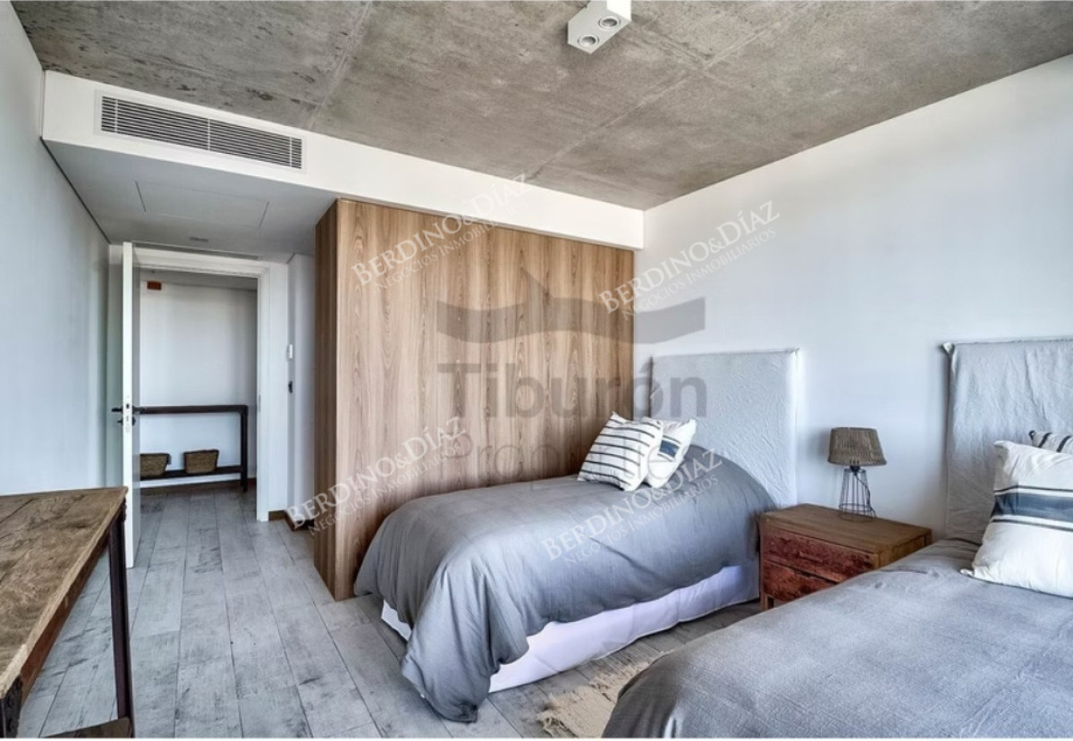Apartamento ID.2974 - Apartamento en venta  3 dormitorios en Surfside
