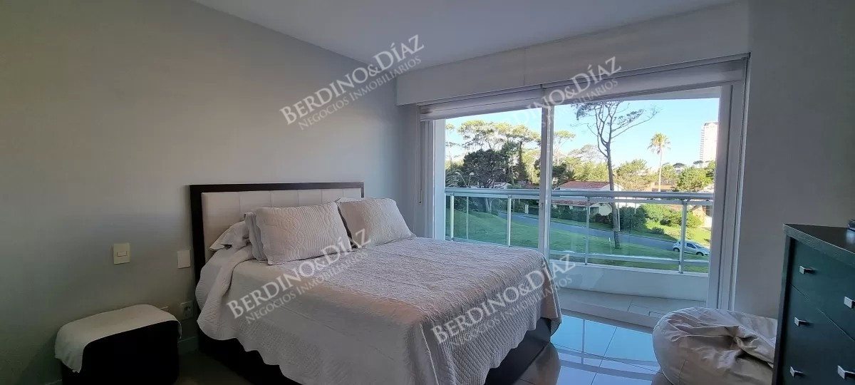 Apartamento ID.2693 - Aquarela en venta 4 suites venta en Punta del Este