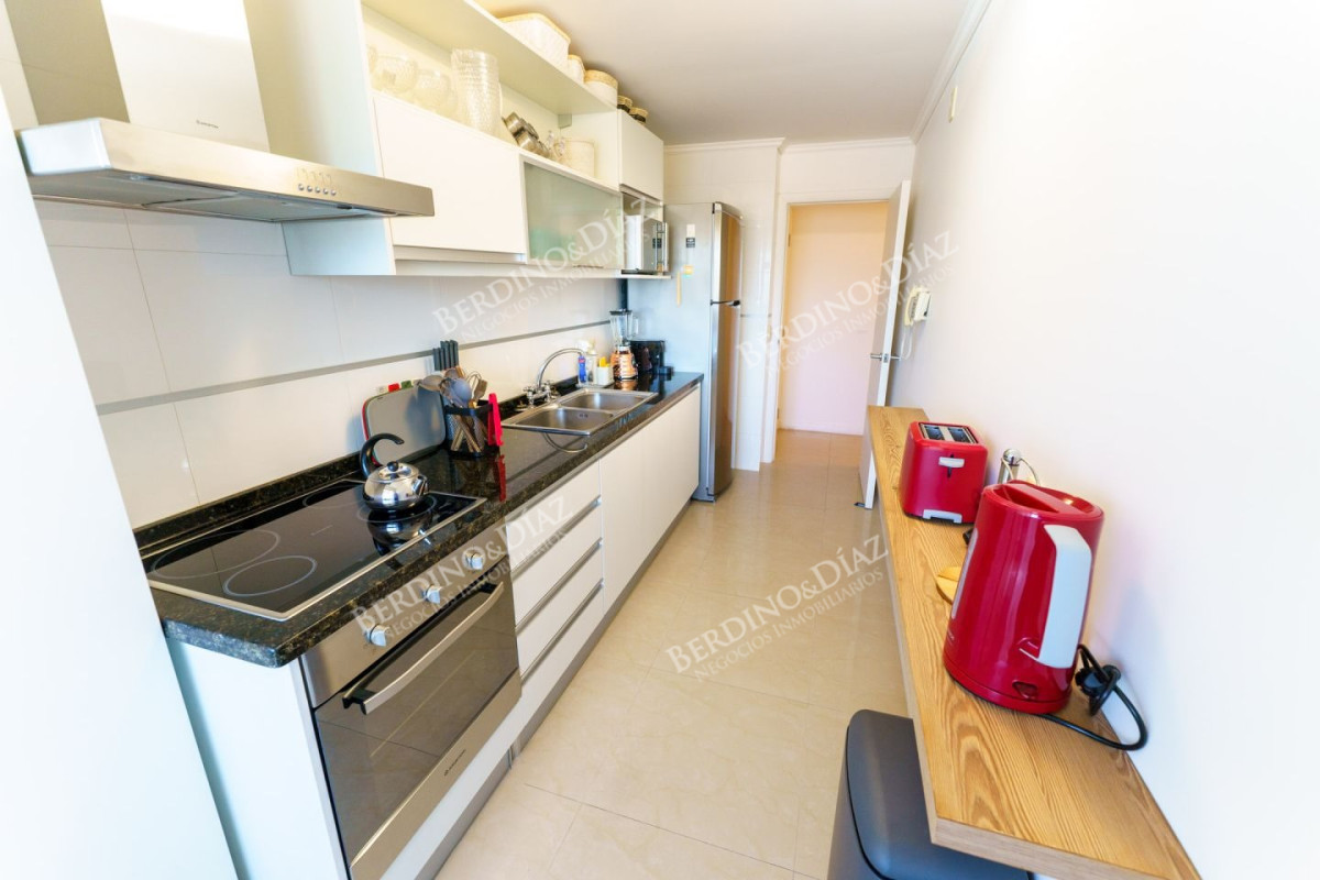 Apartamento ID.2890 - Oportunidad Zona Enjoy 2 dormitorios y medio parrillero propio