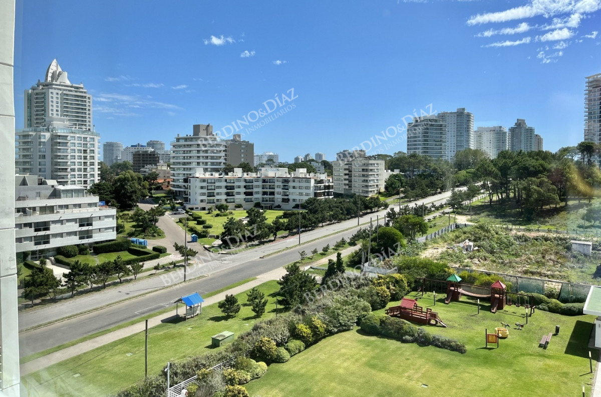 Apartamento ID.2706 - Departamento en venta Playa Brava con amenities