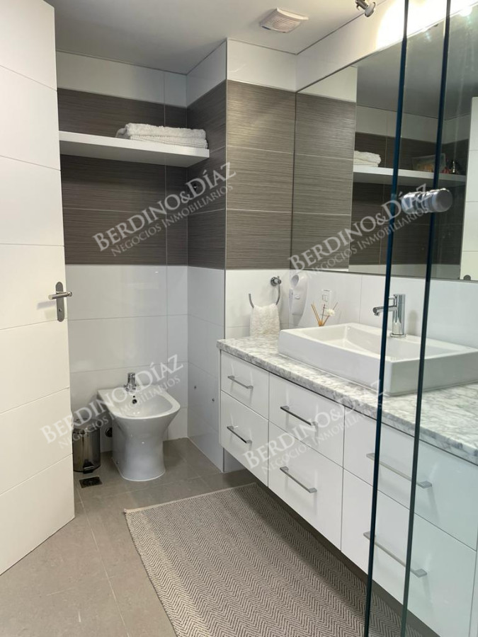 Apartamento ID.2875 - Apartamento en venta Torre One esquinero 4 dormitorios