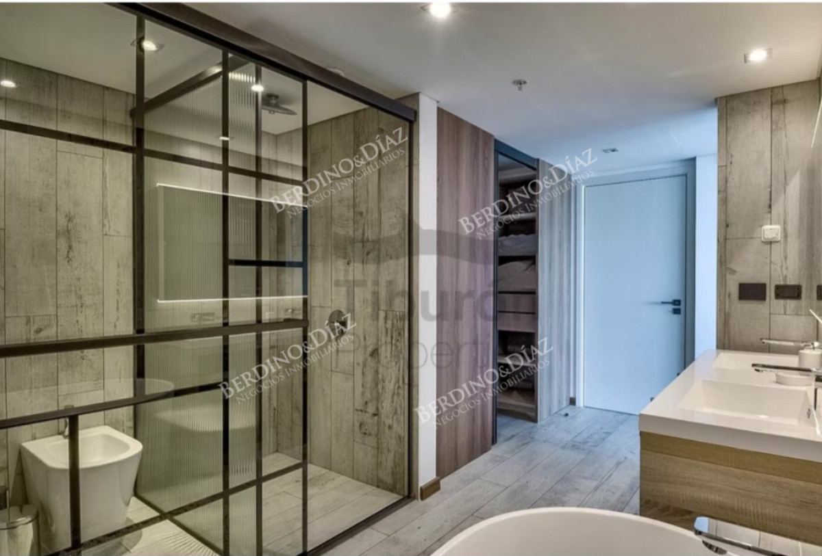 Apartamento ID.2974 - Apartamento en venta  3 dormitorios en Surfside