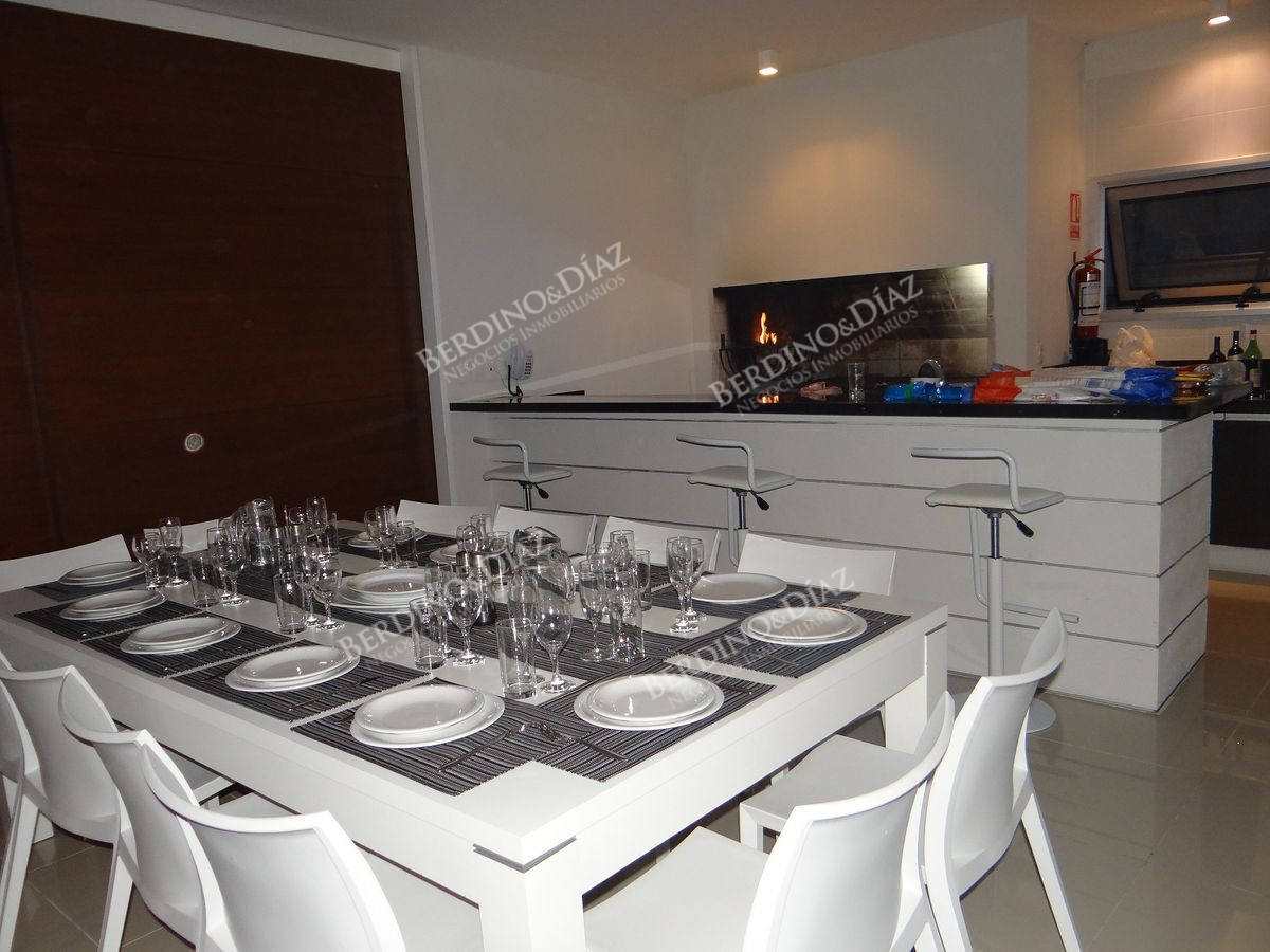 Apartamento ID.1999 - Apartamento en venta en Playa Brava 3 dormitorios