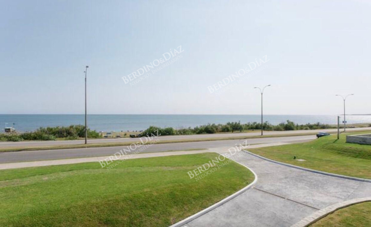 Apartamento ID.656 - Apartamento frente al Mar en Punta del Este