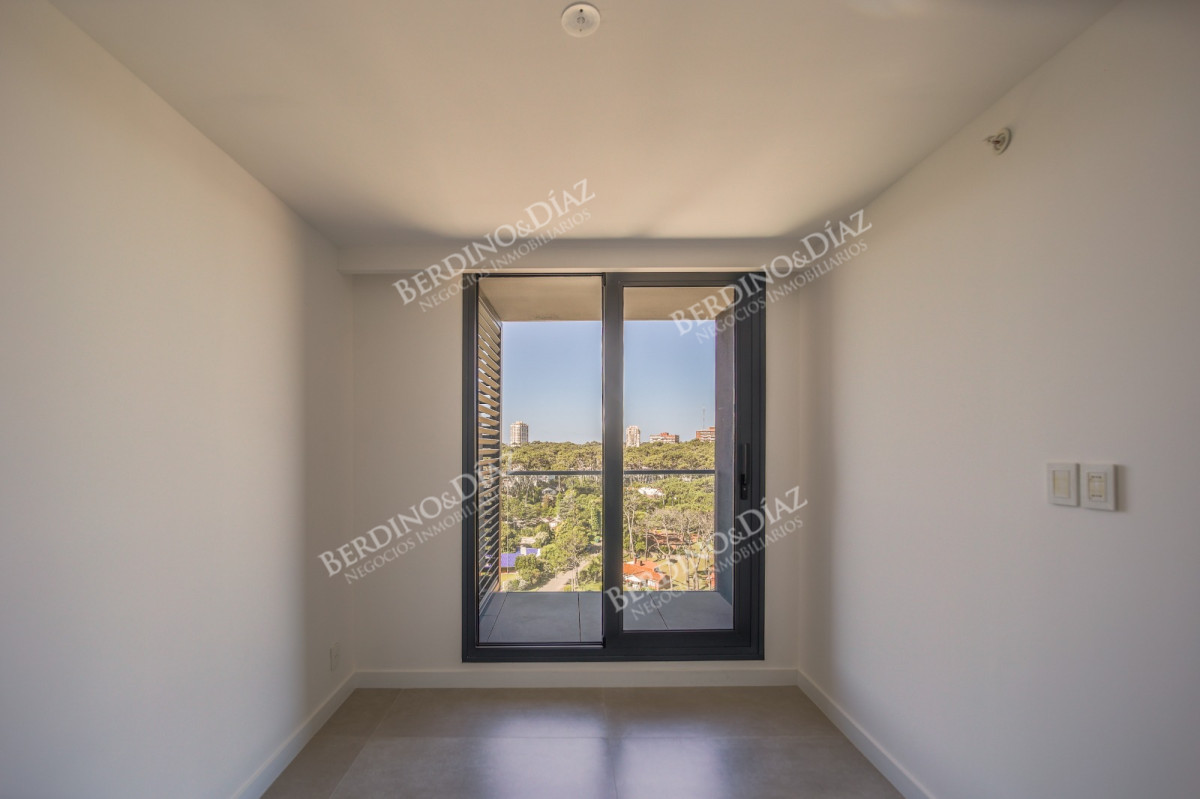 Apartamento ID.2916 - Venetian frente a Playa Mansa  Apartamento unificado Punta del Este