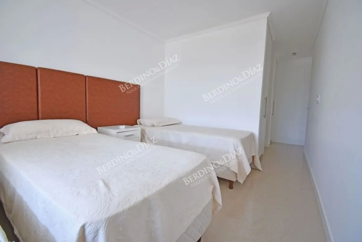 Apartamento ID.2809 - Apartamento en venta en Casino Tower Punta del Este