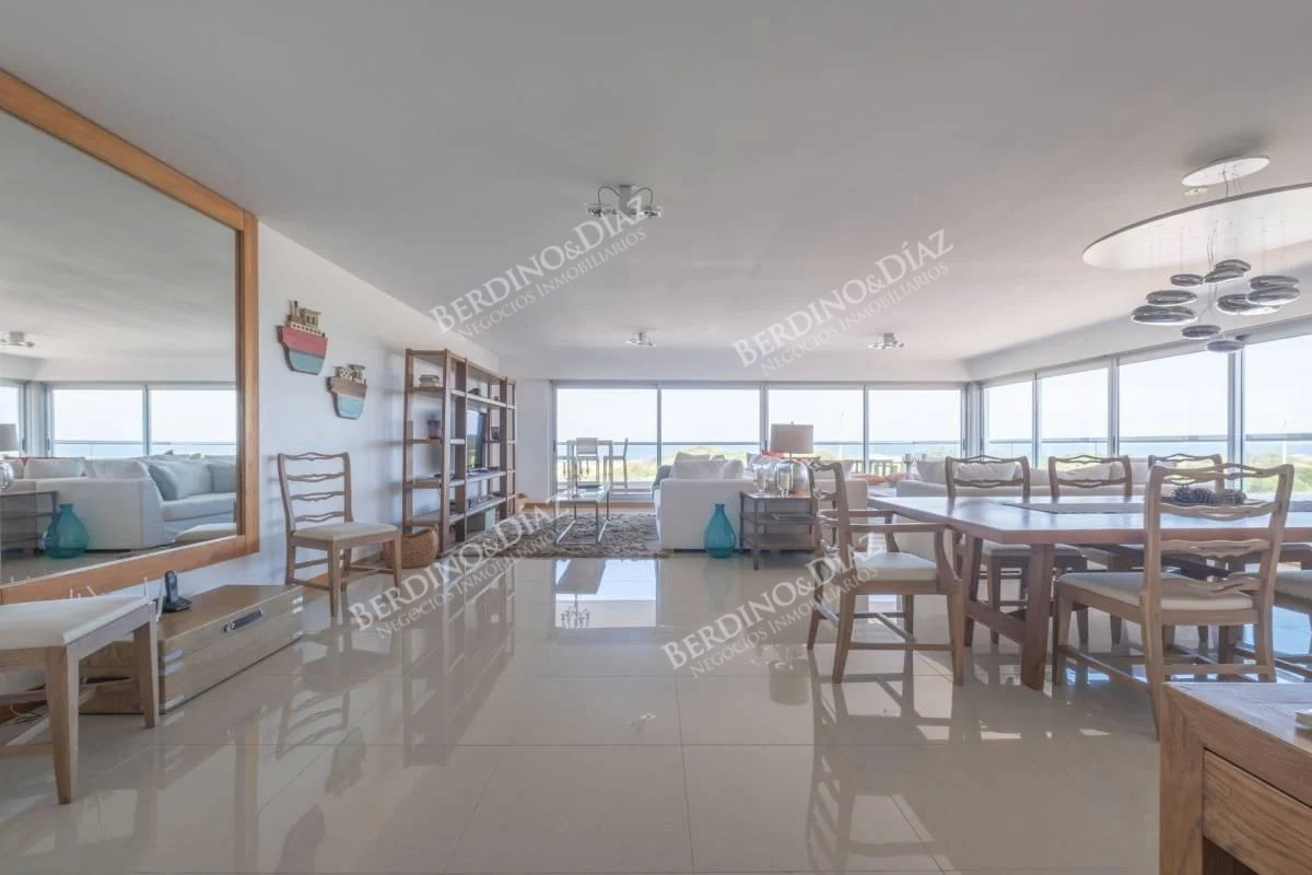 Apartamento ID.2112 - Apartamento en venta Playa Brava Silente