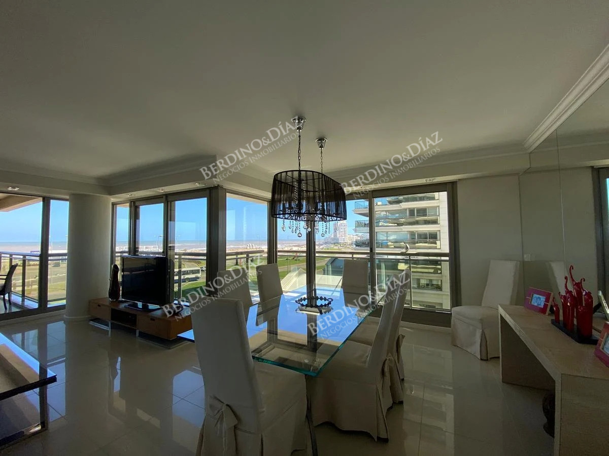 Apartamento ID.2303 - APARTAMENTO EN VENTA PLAYA BARVA ESQUINERO 