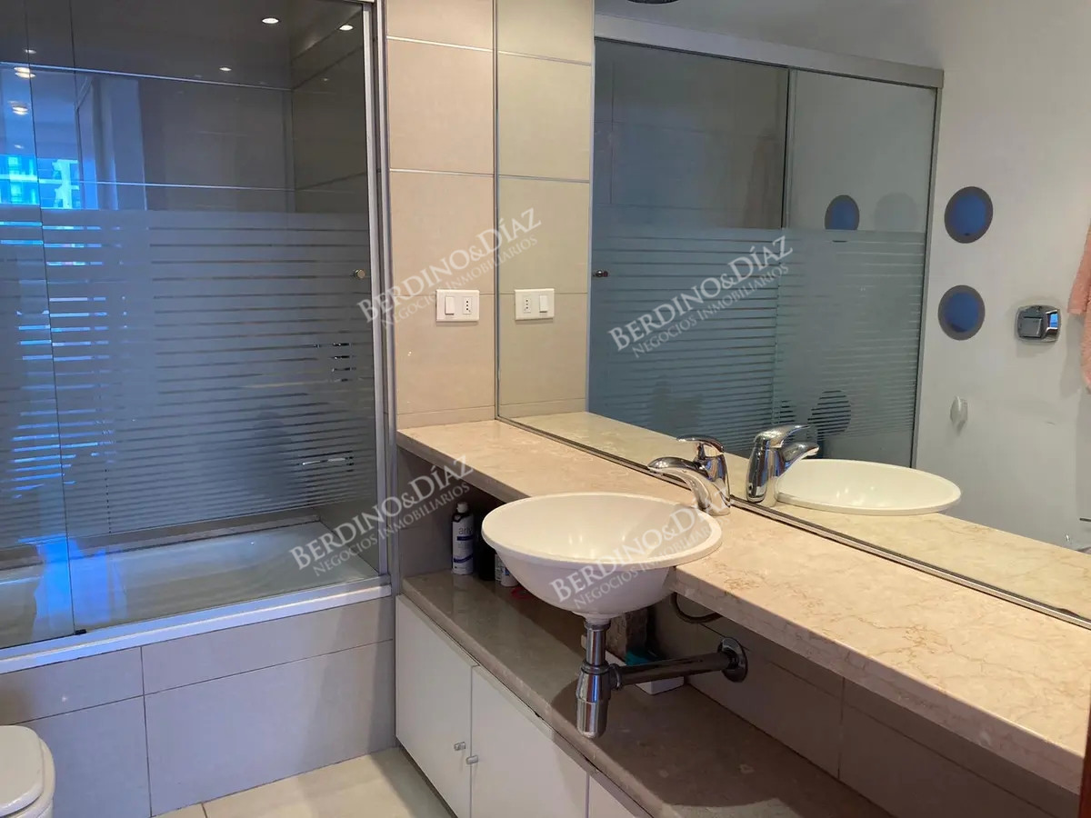Apartamento ID.2810 - Apartamento en venta 3 dormitorios Torre con servicios