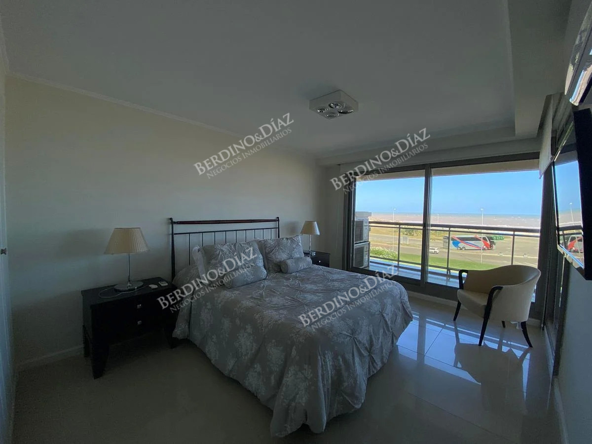 Apartamento ID.2303 - APARTAMENTO EN VENTA PLAYA BARVA ESQUINERO 