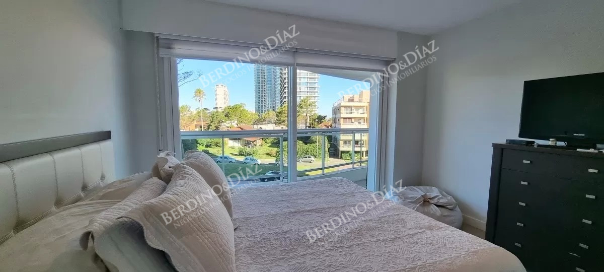 Apartamento ID.2693 - Aquarela en venta 4 suites venta en Punta del Este