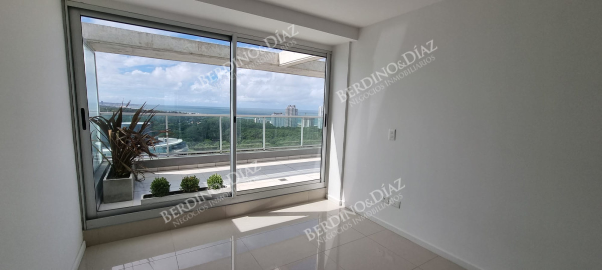 Apartamento ID.1737 - Espectacular Penthouse en venta  en Punta del Este 