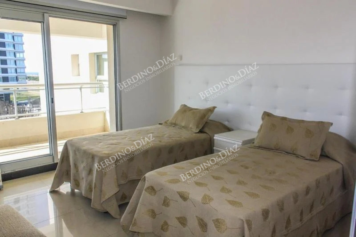 Apartamento ID.2276 - Apatamento de 4 suites frente al mar Playa Brava