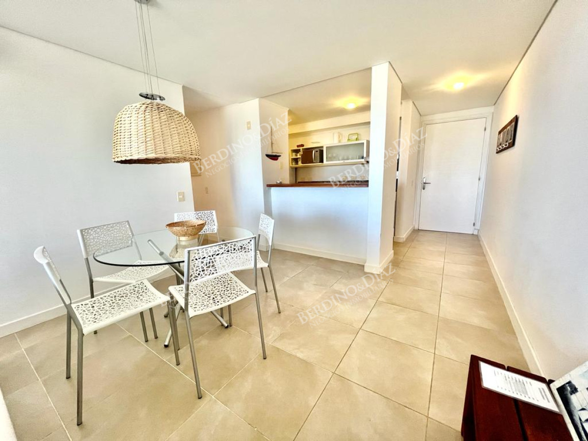 Apartamento ID.2481 - Apartamento en venta en Punta Ballena parrillero propio
