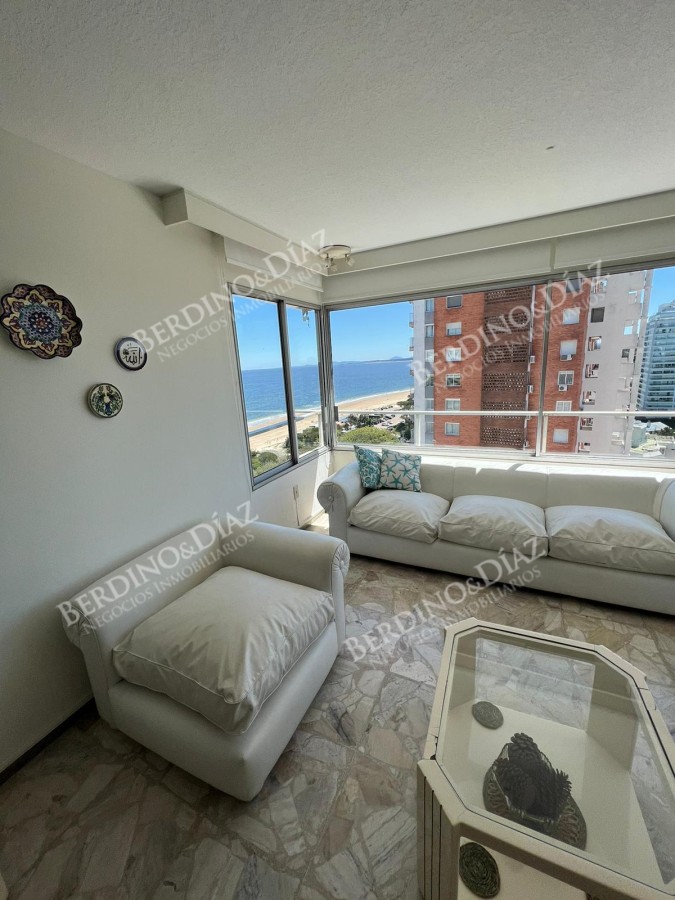 Apartamento ID.2034 - Apartamento en venta frente a Playa Mansa