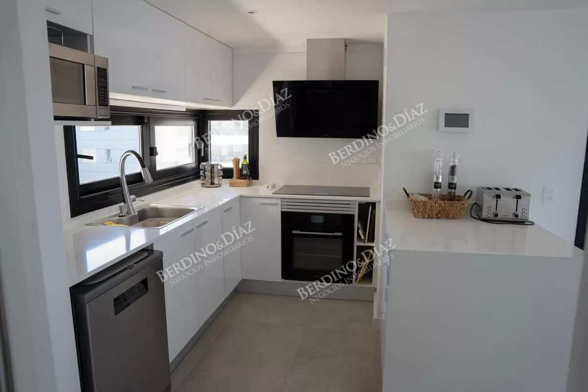 Apartamento ID.2326 - Penthouse en venta êninsula vista al mar y servicios