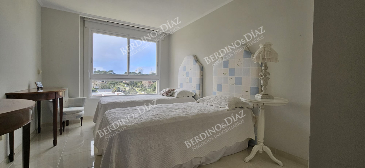 Apartamento ID.2755 - Venta Le Jardin Punta del Este Apartamento 2 dormitorios Mansa