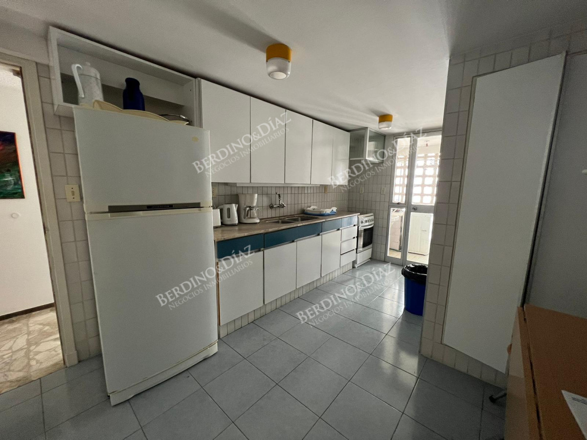 Apartamento ID.1021 - Apartamento en venta con vista al mar en Playa Mansa