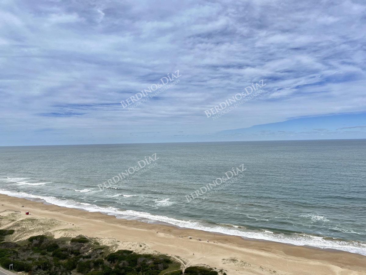 Apartamento ID.2705 - Apartamento frente al mar Playa Brava Torre Premium