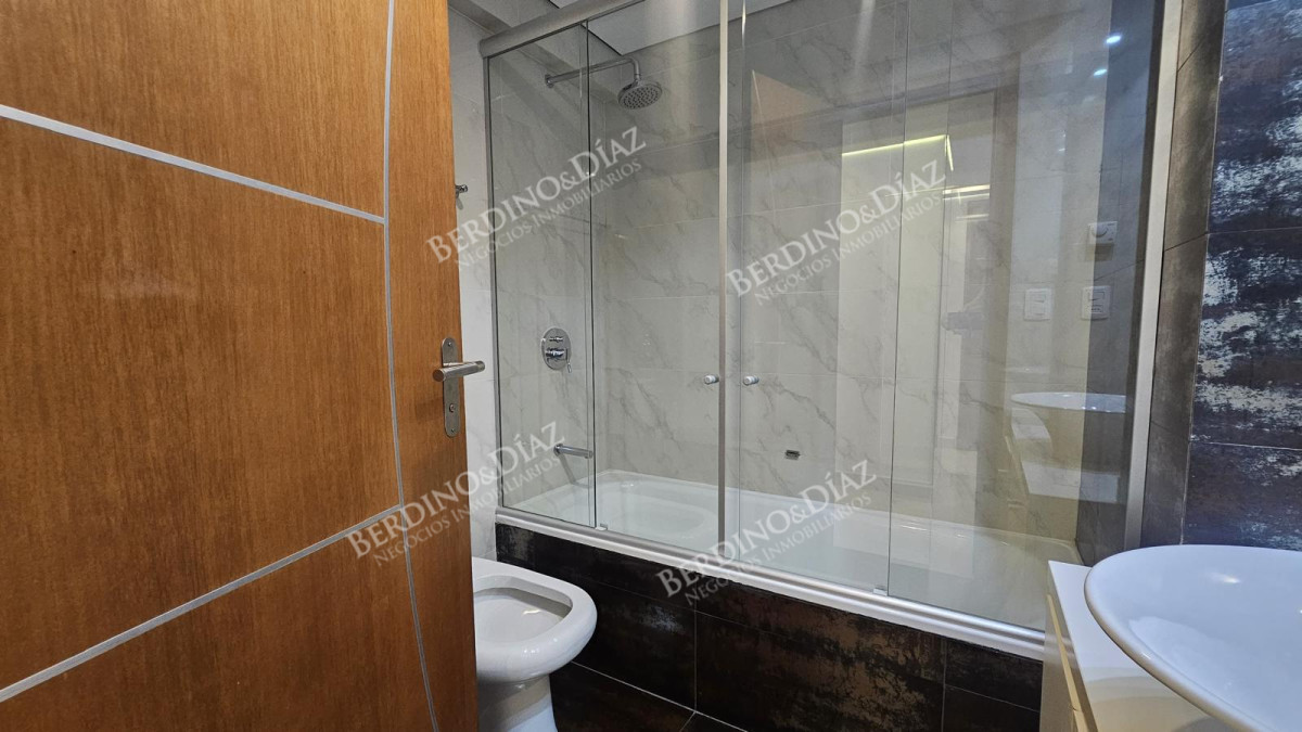 Apartamento ID.2743 - Oportunidad Miami Boulevard 1 de 2 dormitorios al frente parrillero