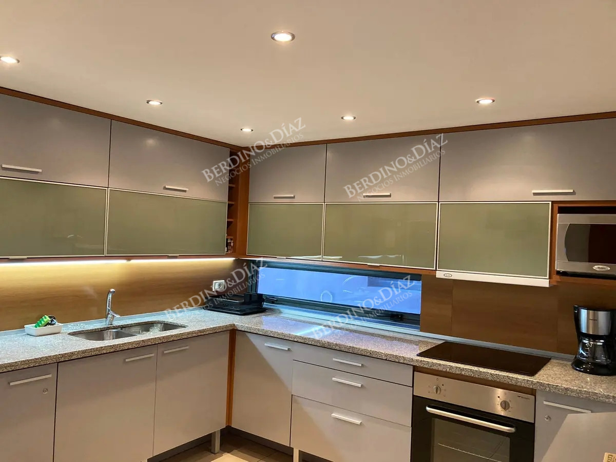 Apartamento ID.2810 - Apartamento en venta 3 dormitorios Torre con servicios
