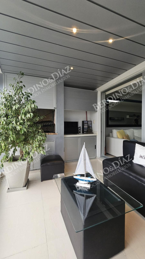 Apartamento ID.2743 - Oportunidad Miami Boulevard 1 de 2 dormitorios al frente parrillero