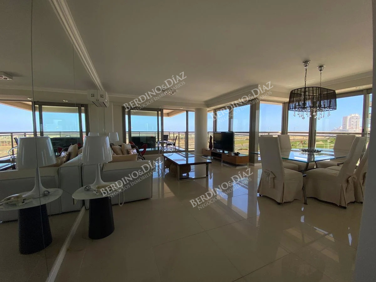 Apartamento ID.2303 - APARTAMENTO EN VENTA PLAYA BARVA ESQUINERO 