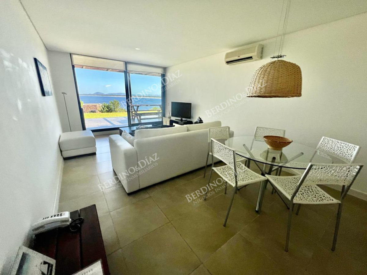 Apartamento ID.2481 - Apartamento en venta en Punta Ballena parrillero propio