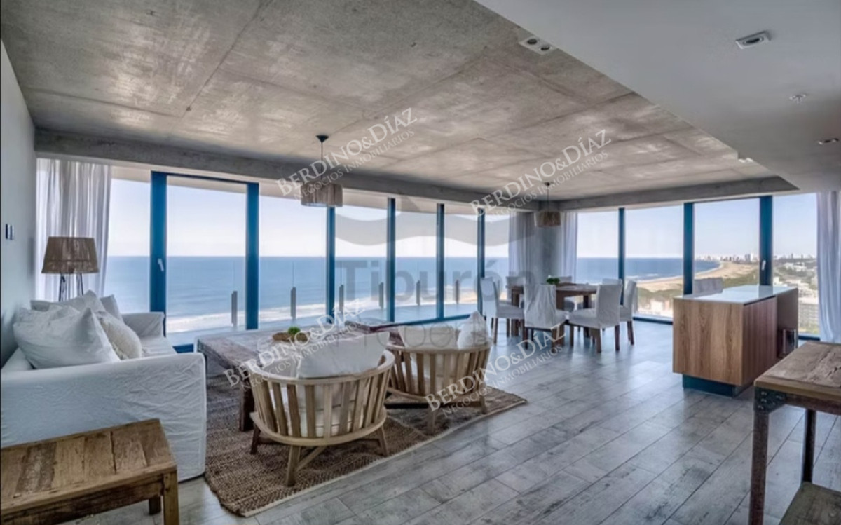 Apartamento ID.2975 - Apartamento en venta  2 dormitorios Surfside Brava
