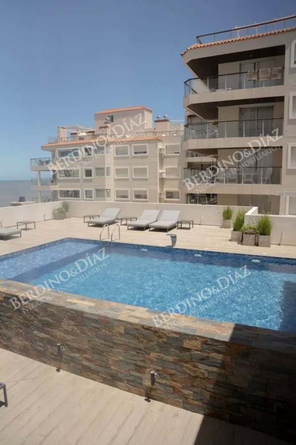 Apartamento ID.2326 - Penthouse en venta êninsula vista al mar y servicios