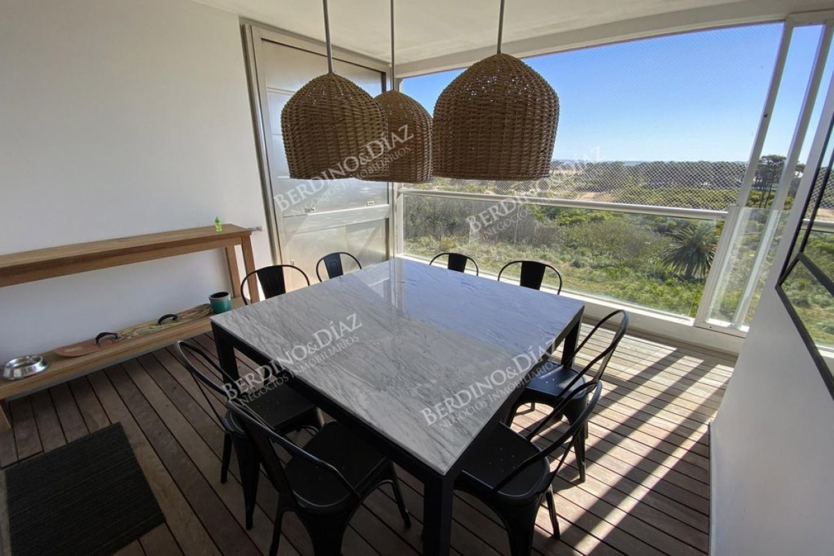 Apartamento ID.2441 - Penthouse en Playa Brava Espectacular
