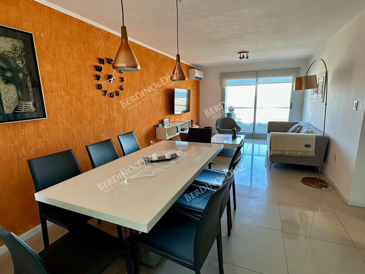 Apartamento ID.1998 - Apartamento de 3 dormitorios en venta Playa Brava
