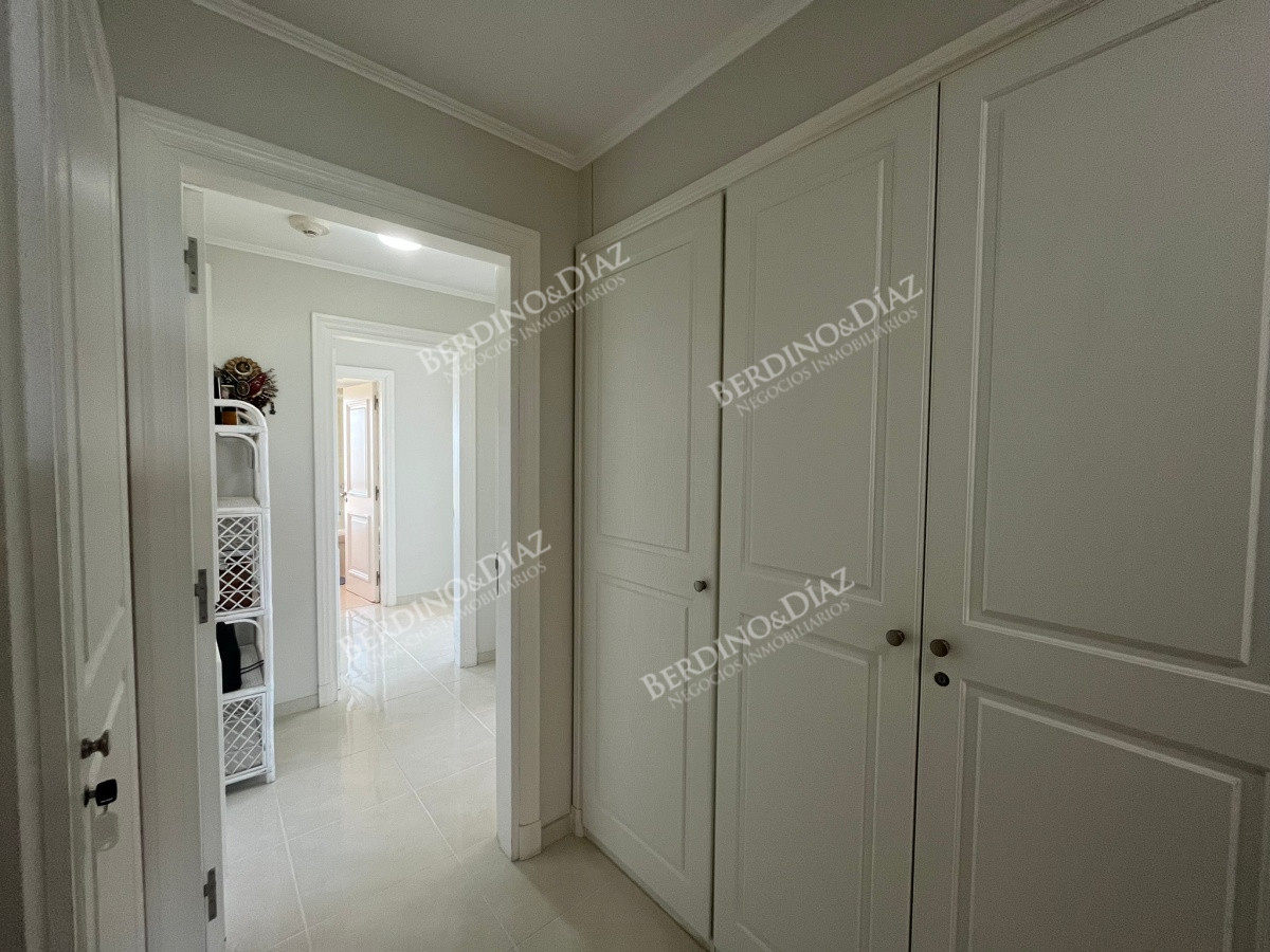 Apartamento ID.122 -  Apartamento en Playa Mansa en Le Jardin de Punta del Este
