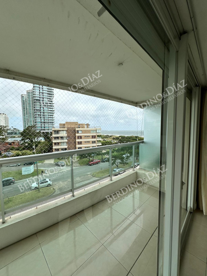 Apartamento ID.2884 - Torre Aquarela 4 dormitorios mas dependencia de servicio
