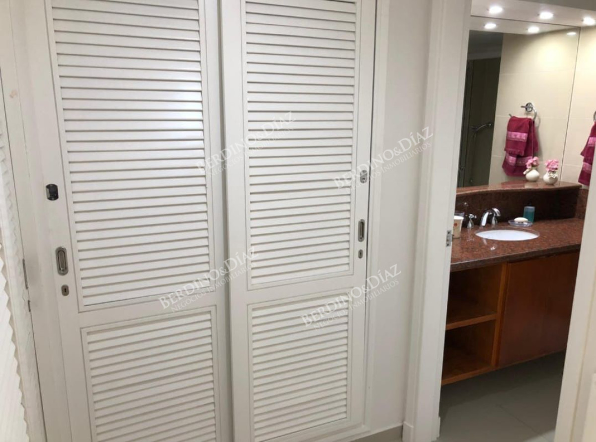 Apartamento ID.1721 - Apartamento en venta en Playa Mansa 