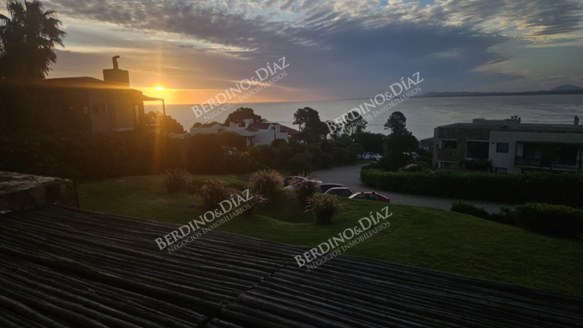 Apartamento ID.2458 - Apartamento en venta 2 dormitorios Punta Ballena