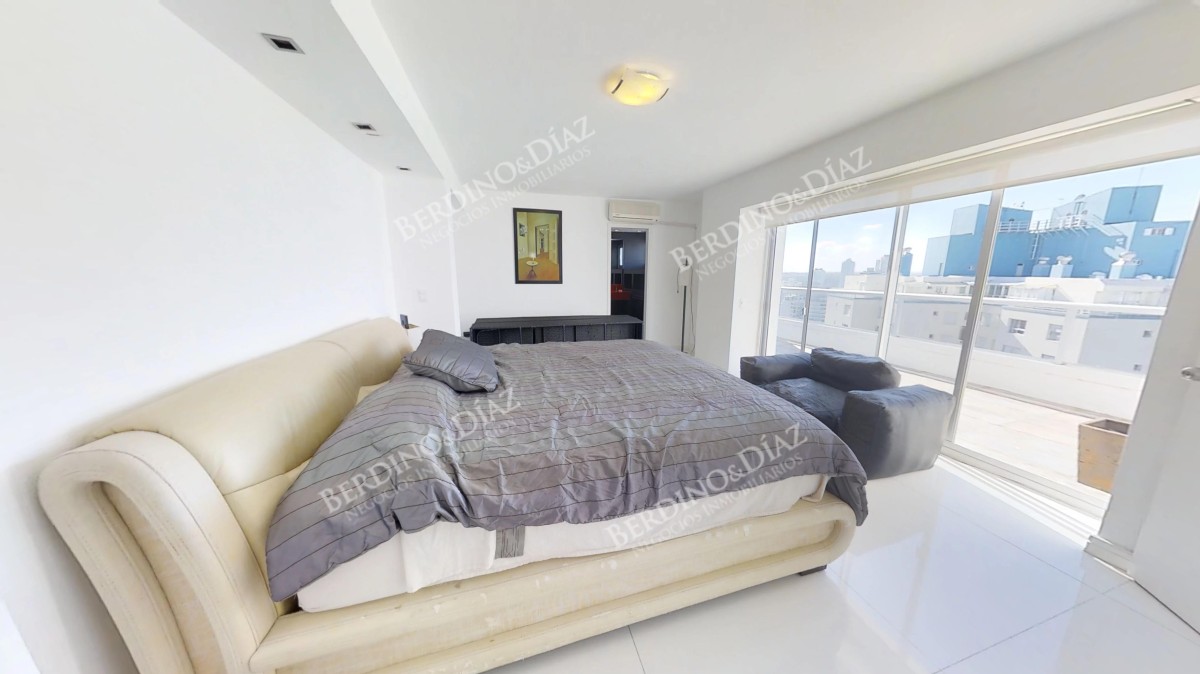 Apartamento ID.164 -  PentHouse de Ensueño Ubicado en Playa Brava con Excelente Vista