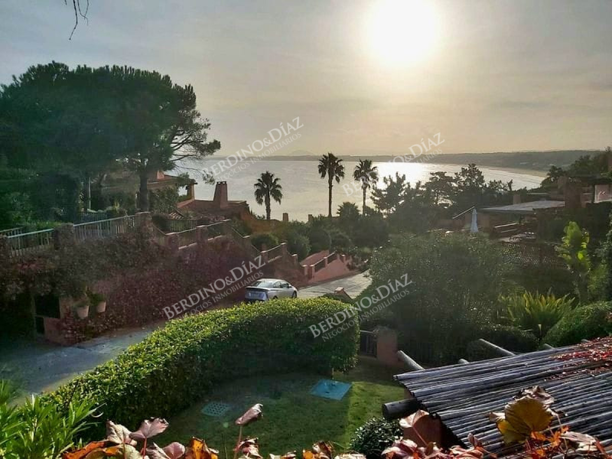 Apartamento ID.1909 - Apartamento en venta en Marina del Este  Punta Ballena 