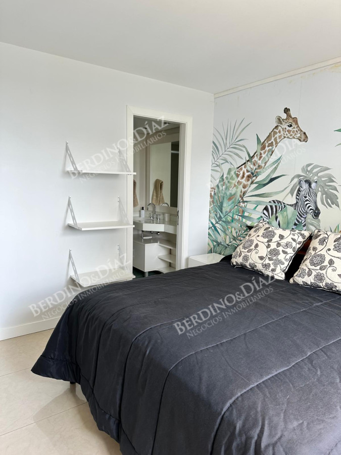 Apartamento ID.2884 - Torre Aquarela 4 dormitorios mas dependencia de servicio