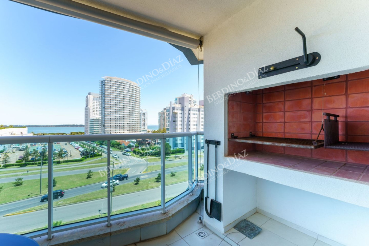 Apartamento ID.2890 - Oportunidad Zona Enjoy 2 dormitorios y medio parrillero propio