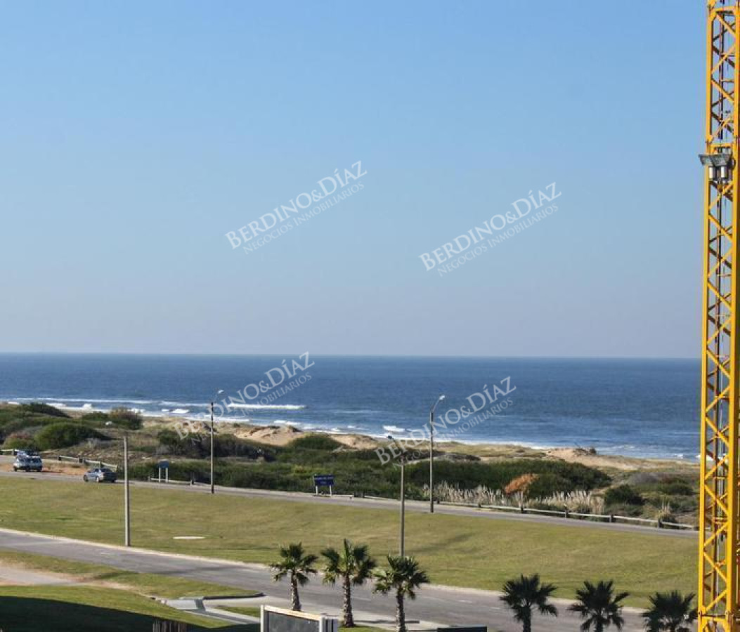 Apartamento ID.2276 - Apatamento de 4 suites frente al mar Playa Brava