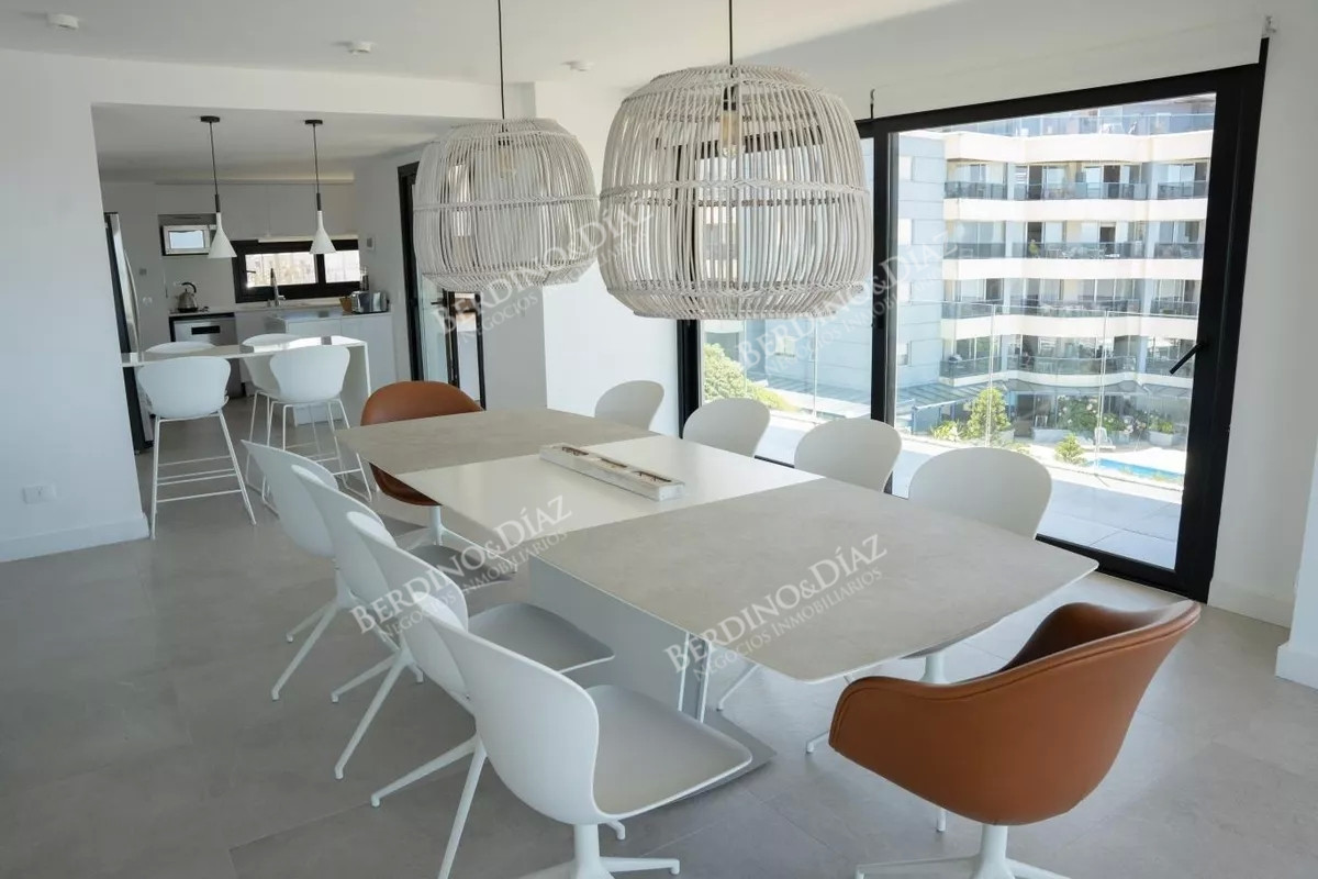 Apartamento ID.2326 - Penthouse en venta êninsula vista al mar y servicios