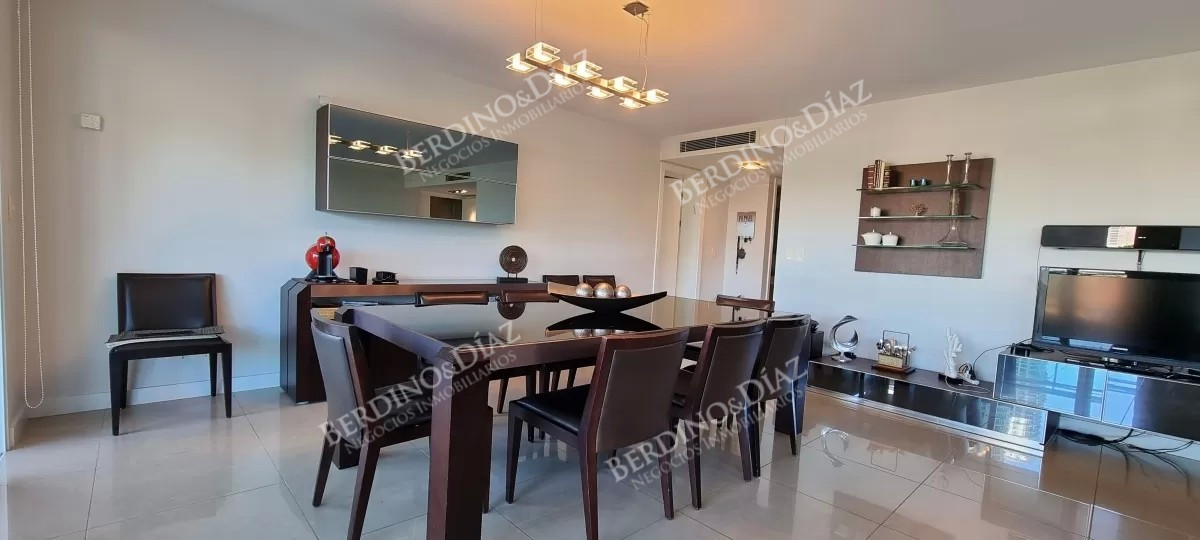 Apartamento ID.2693 - Aquarela en venta 4 suites venta en Punta del Este