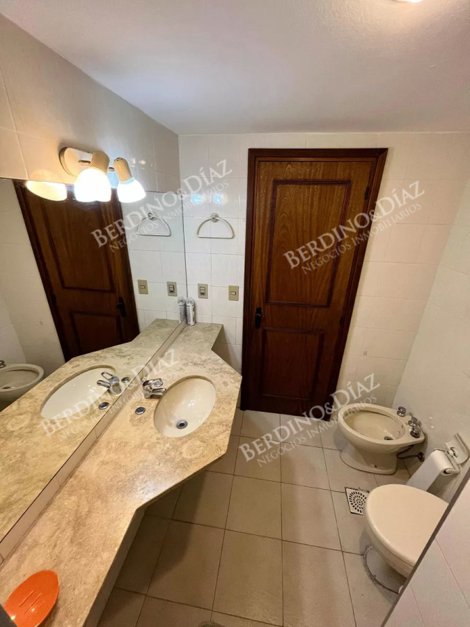 Apartamento ID.2048 - Apartamento en Playa Mansa Venta