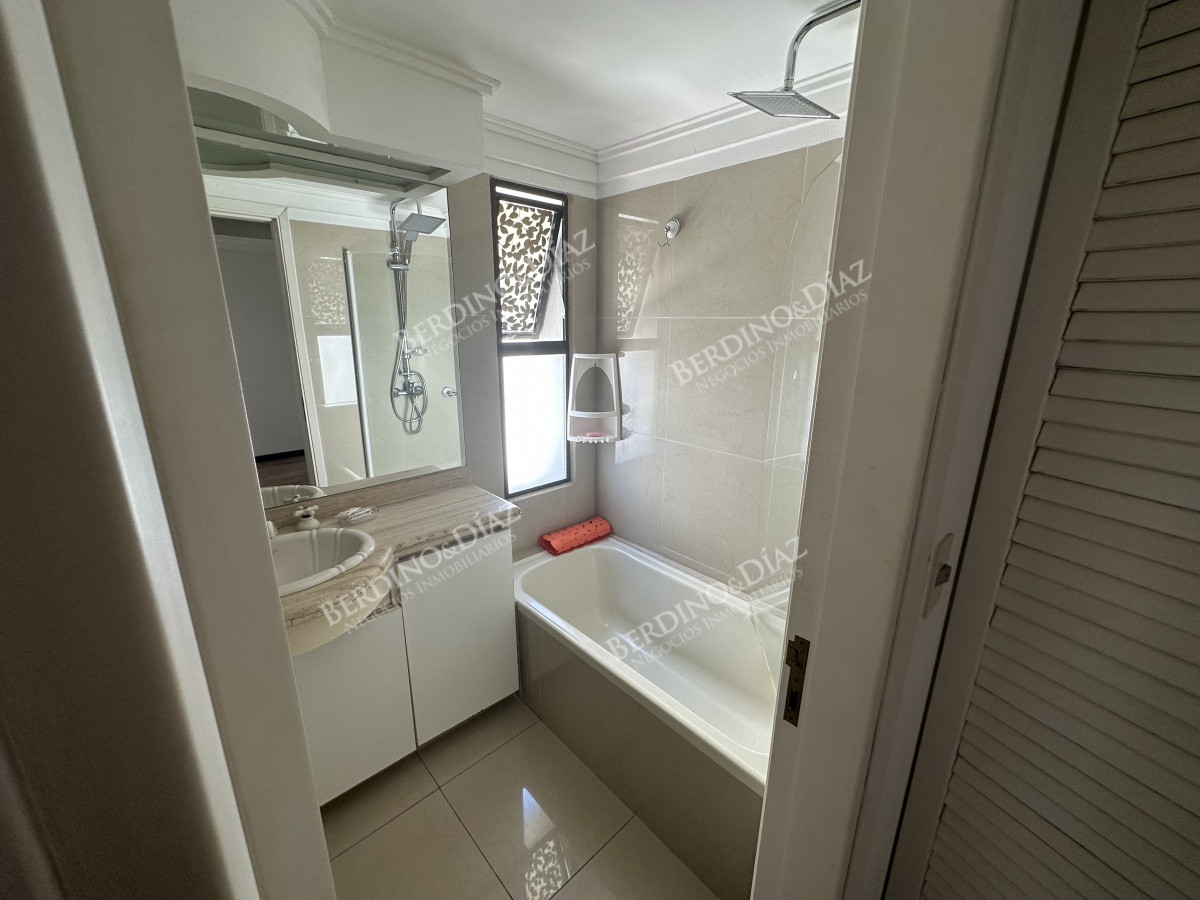 Apartamento ID.1585 - Apartamento en venta  frente al Mar 