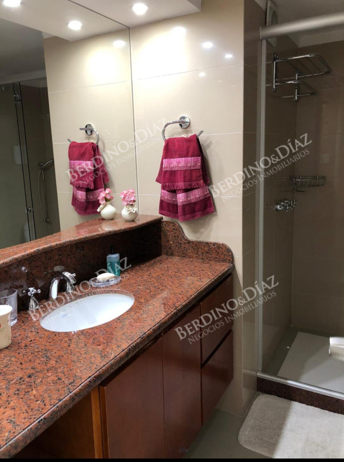 Apartamento ID.1721 - Apartamento en venta en Playa Mansa 
