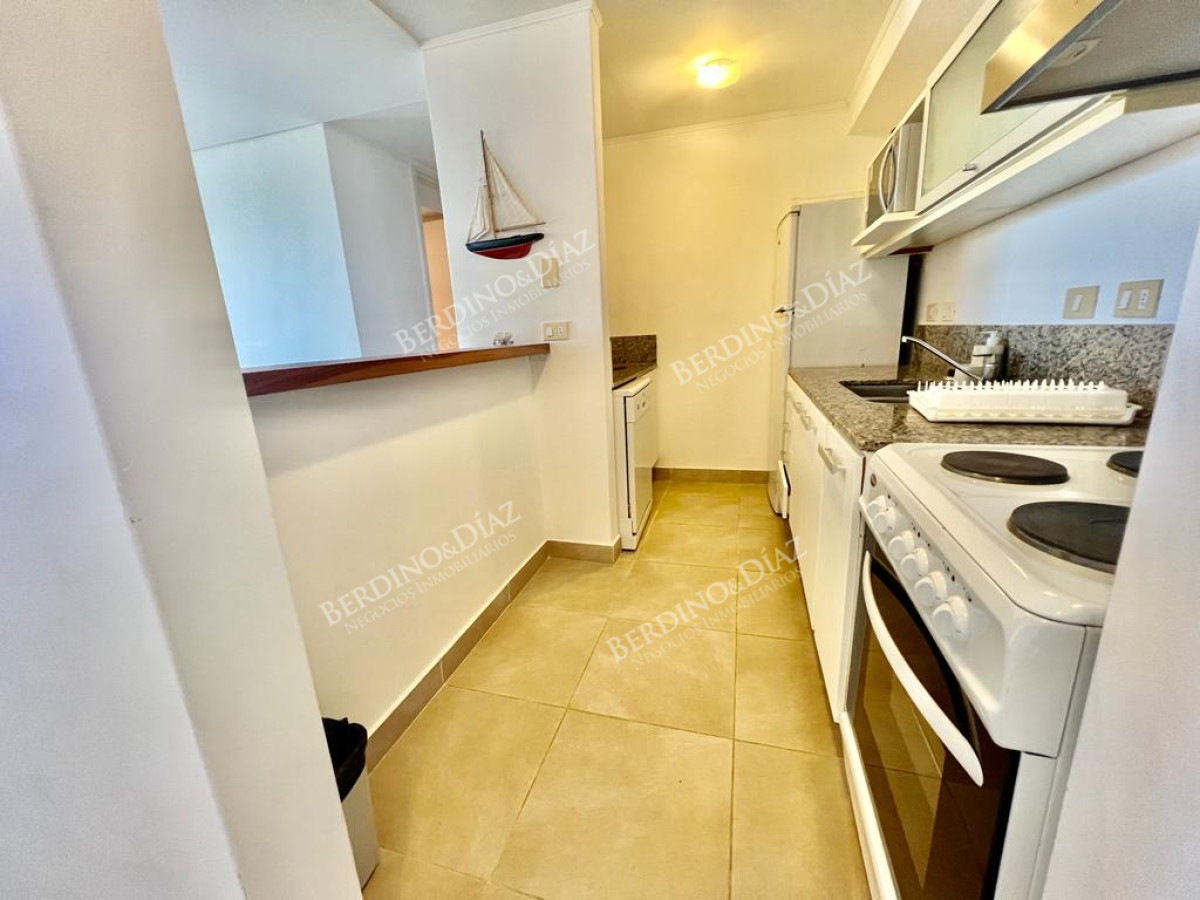 Apartamento ID.2481 - Apartamento en venta en Punta Ballena parrillero propio