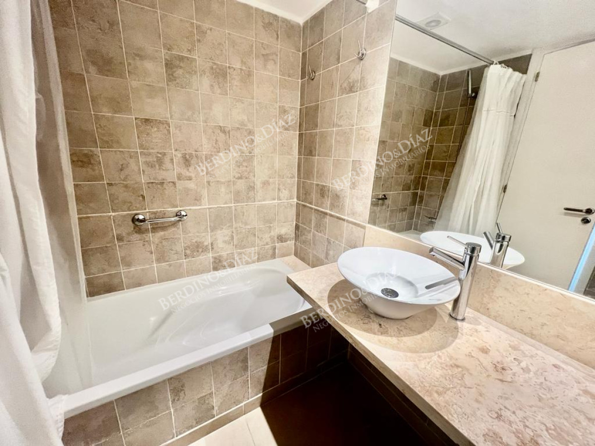 Apartamento ID.2481 - Apartamento en venta en Punta Ballena parrillero propio